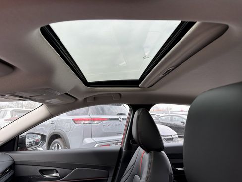 New 2026 Nissan Sentra SR image 33