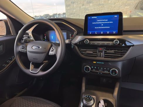 New 2026 Ford Escape Active image 7