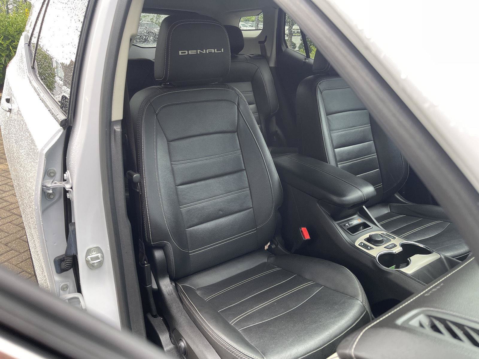 Used 2023 GMC Terrain Denali AWD/4WD image 35
