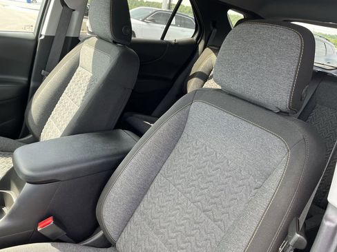 Used 2024 Chevrolet Equinox LT w/ LPO, Floor Liner Package FWD image 11