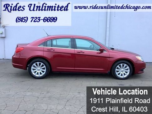 Used 2011 Chrysler 200 Touring image 10