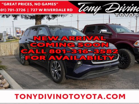 Used 2025 Toyota Highlander XLE image 1