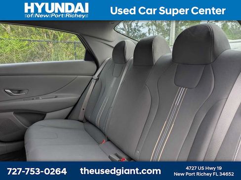 Certified 2025 Hyundai Elantra Sport FWD image 13