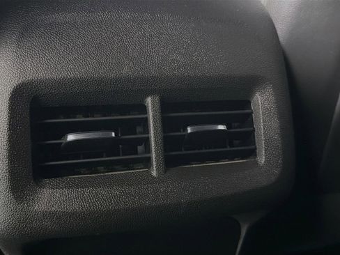 Used 2023 Chevrolet Equinox RS image 28