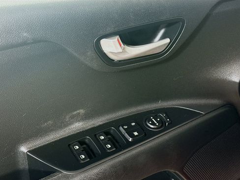 Used 2022 Kia Rio S w/ Option Group 015 image 24