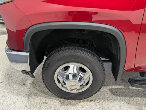 Used 2025 Chevrolet Silverado 3500 LTZ w/ LTZ Plus Package AWD/4WD image 12