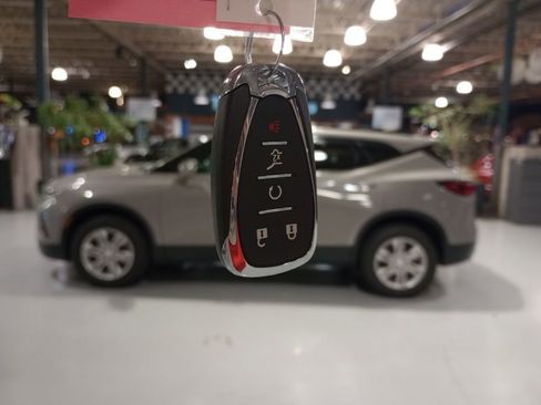 Used 2021 Chevrolet Blazer LT AWD/4WD image 4