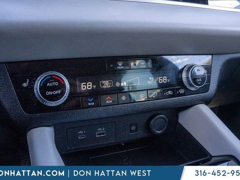 Used 2022 Mitsubishi Outlander SEL image 8