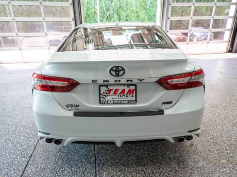 Used 2019 Toyota Camry XSE FWD image 3