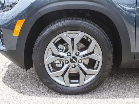 Used 2024 Kia Seltos S FWD image 13