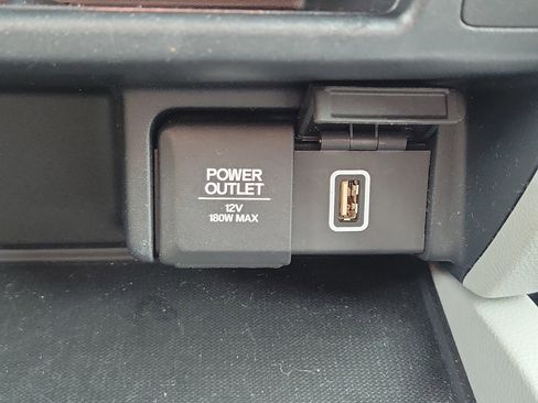 Used 2020 Honda Pilot LX image 28