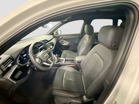 Certified 2024 Audi Q3 2.0T Premium Plus image 17