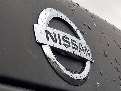 Used 2017 Nissan Frontier SV RWD image 22