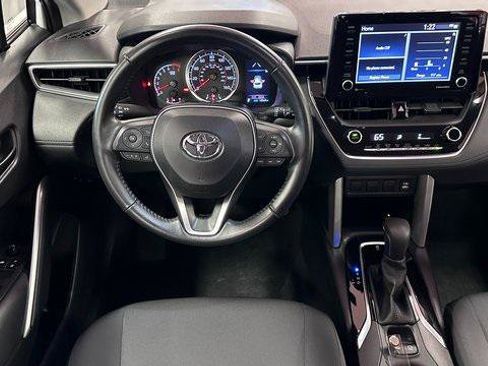 Certified 2022 Toyota Corolla Cross LE w/ Black Badges Package (TMS) AWD/4WD image 34