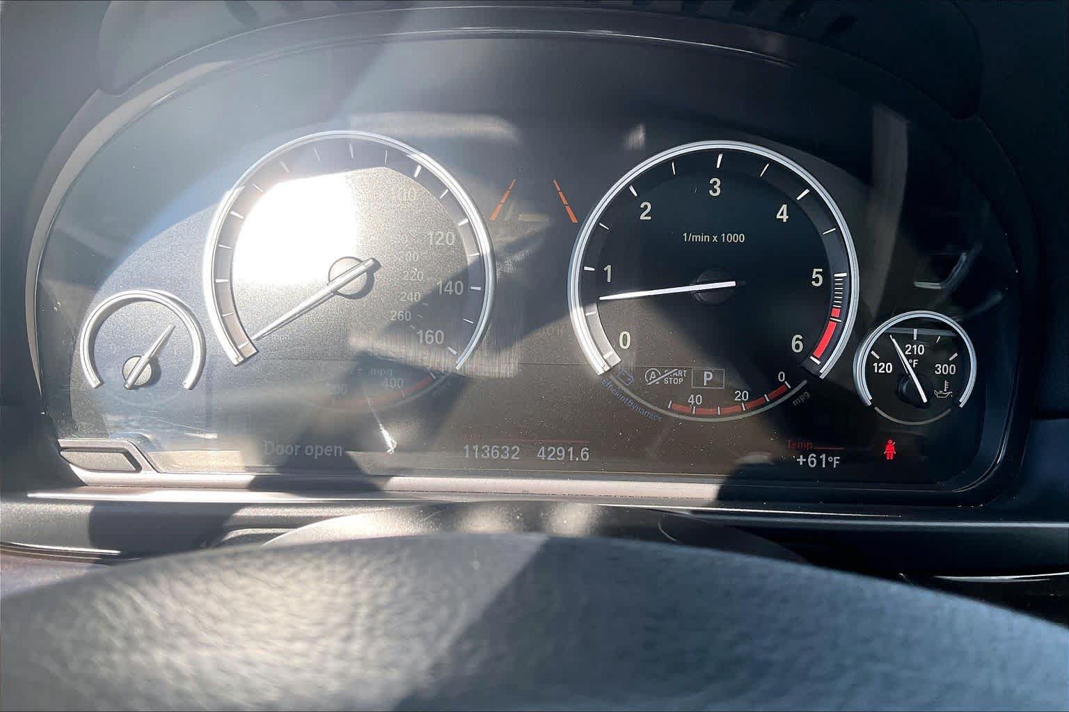 Used 2015 BMW 535d xDrive AWD/4WD image 27