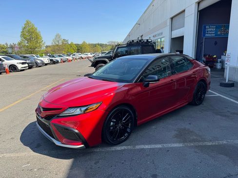 Used 2024 Toyota Camry XSE w/ Navigation Package image 23