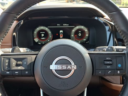 Used 2025 Nissan Pathfinder Platinum AWD/4WD image 20