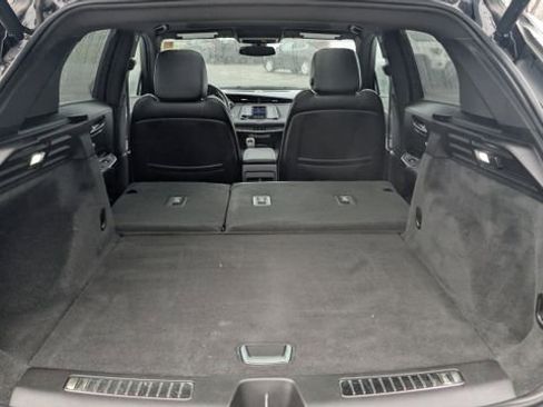 Used 2019 Cadillac XT4 Sport w/ Cold Weather Package FWD image 15