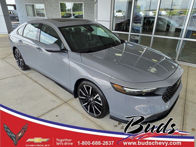 Used 2024 Honda Accord Touring image 1