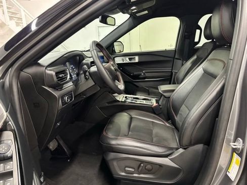 Used 2023 Ford Explorer ST-Line w/ Class IV Trailer Tow Package RWD image 17