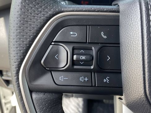 Certified 2025 Toyota Sequoia SR5 AWD/4WD image 34