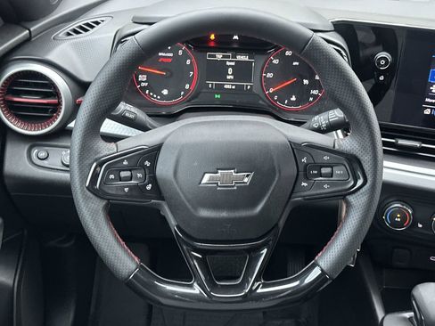 Certified 2024 Chevrolet Trax RS w/ Driver Confidence Package image 19