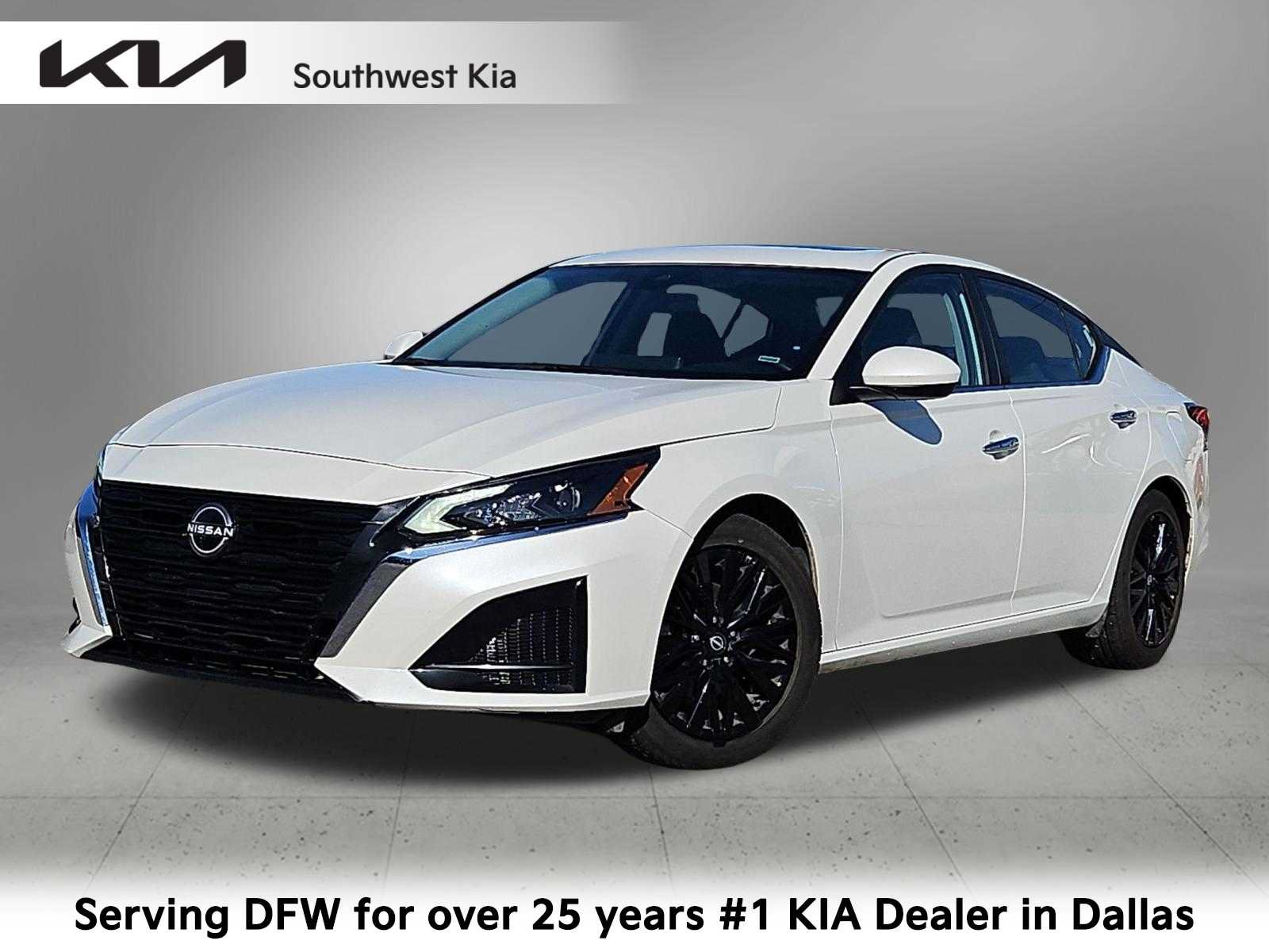 Used 2025 Nissan Altima 2.5 SV w/ SV Special Edition Package FWD image 1