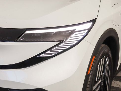 New 2026 Nissan Leaf SV+ image 4