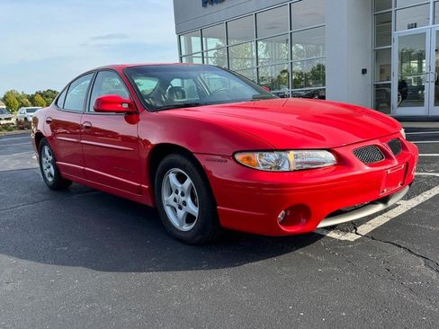 Used 1998 Pontiac Grand Prix GT w/ Opt Pkg FWD image 2