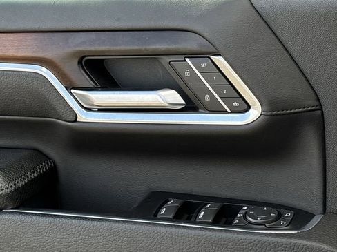 Used 2024 GMC Sierra 2500 Denali w/ Denali Reserve Package image 21