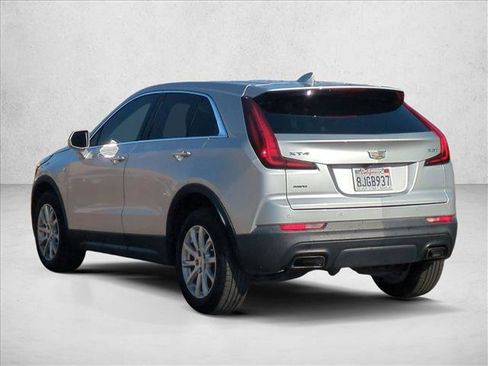 Used 2019 Cadillac XT4 Luxury w/ Cold Weather Package image 8