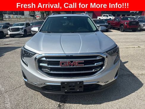 Used 2021 GMC Terrain SLT w/ Infotainment Package II AWD/4WD image 2