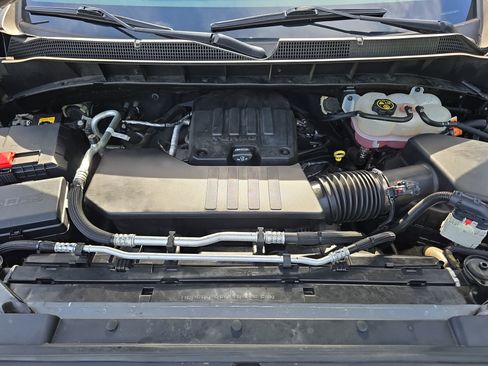 Used 2022 Chevrolet Silverado 1500 Custom AWD/4WD image 27