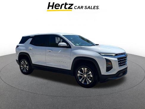 Used 2025 Chevrolet Equinox LT image 1