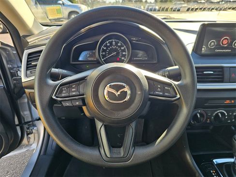 Used 2018 MAZDA MAZDA3 Sport image 25