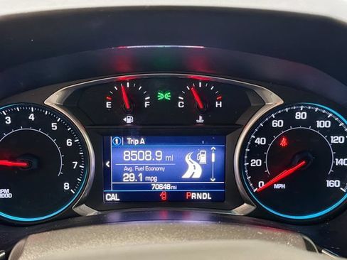 Used 2022 Chevrolet Equinox LT FWD image 10