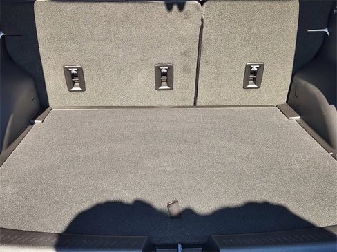 New 2026 Chevrolet Equinox EV LT w/ Convenience Package II image 20