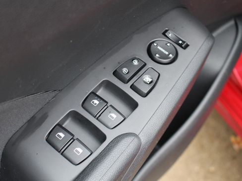 Used 2018 Hyundai Accent SE FWD image 13