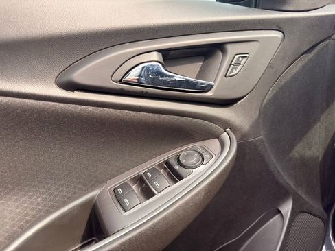 Used 2023 Chevrolet Malibu LT FWD image 17