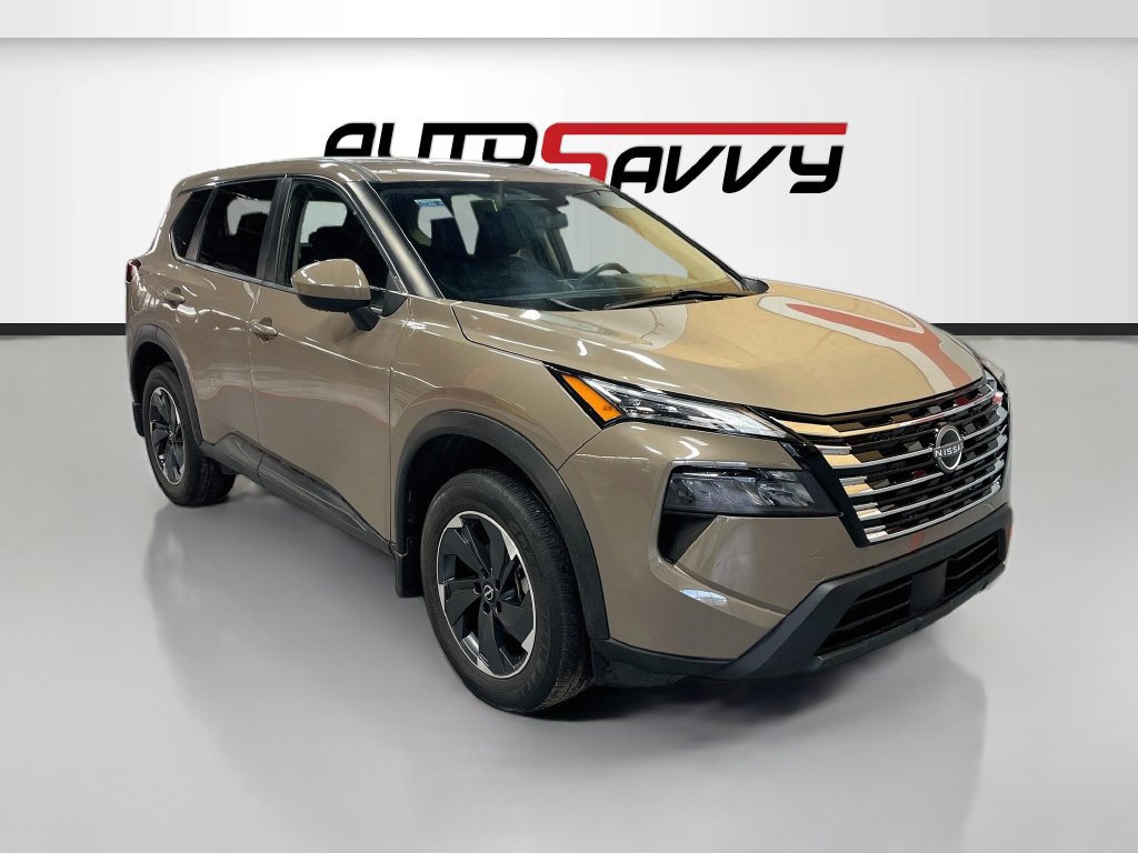 Used 2024 Nissan Rogue SV AWD/4WD image 1