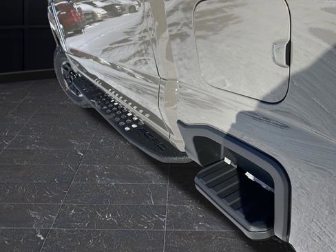 New 2026 Ford F250 XLT w/ XLT Premium Package image 48