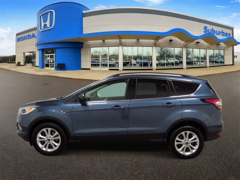 Used 2018 Ford Escape SE w/ SE Sync 3 Package image 5