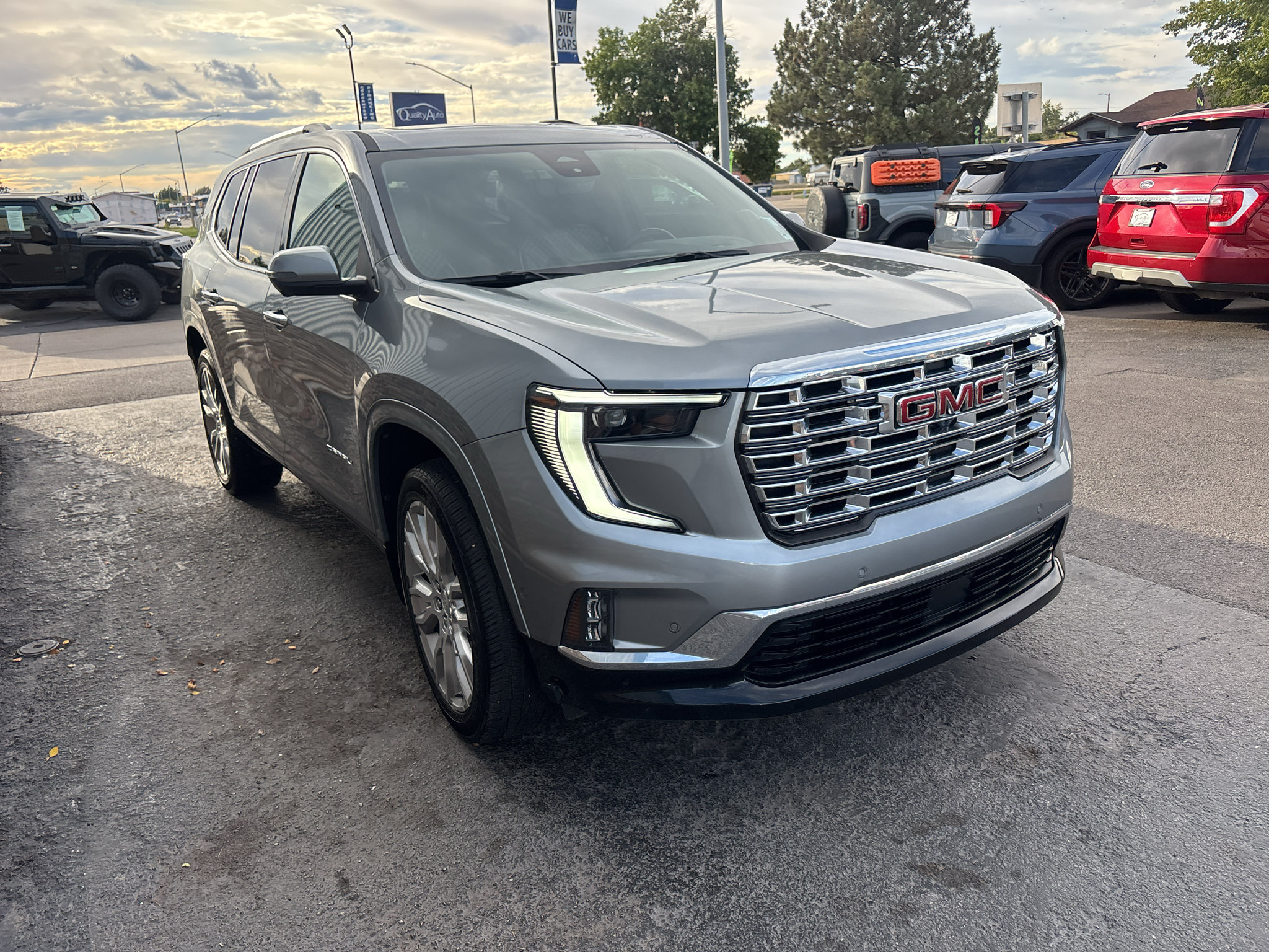 Used 2024 GMC Acadia Denali w/ Super Cruise Package AWD/4WD image 4