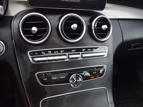 Used 2018 Mercedes-Benz C 300 4MATIC Sedan image 16