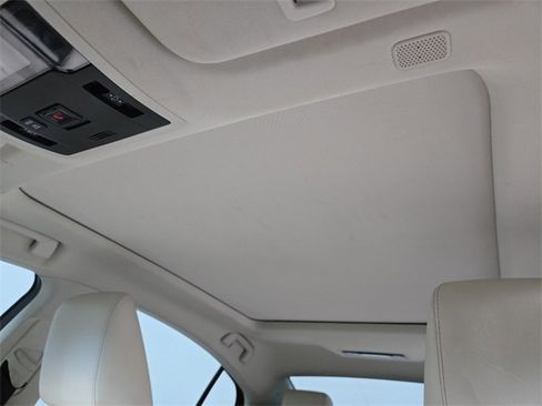 Used 2022 Lexus ES 350 w/ Premium Package image 14