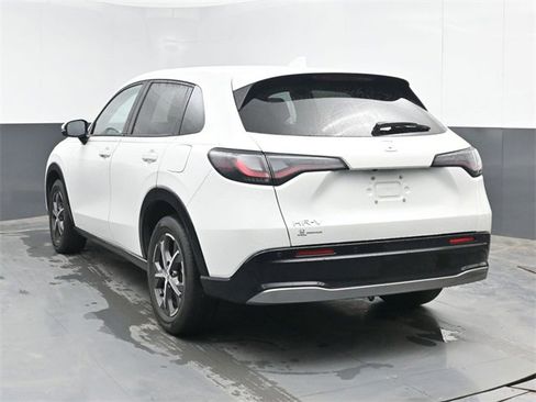 Used 2023 Honda HR-V EX-L image 7