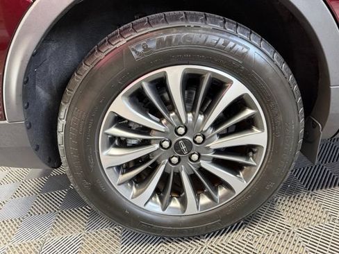 Used 2023 Lincoln Nautilus FWD w/ Premium Package image 44