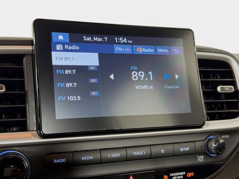 Certified 2024 Hyundai Venue SEL image 15