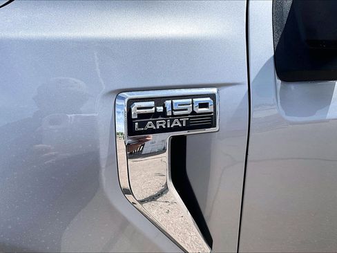 Used 2022 Ford F150 Lariat w/ Max Trailer Tow Package AWD/4WD image 25
