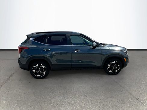 Used 2024 Kia Seltos EX AWD/4WD image 8